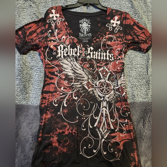 Rebel Saints Tops - Rebel Saints black and red v-neck t-shirt